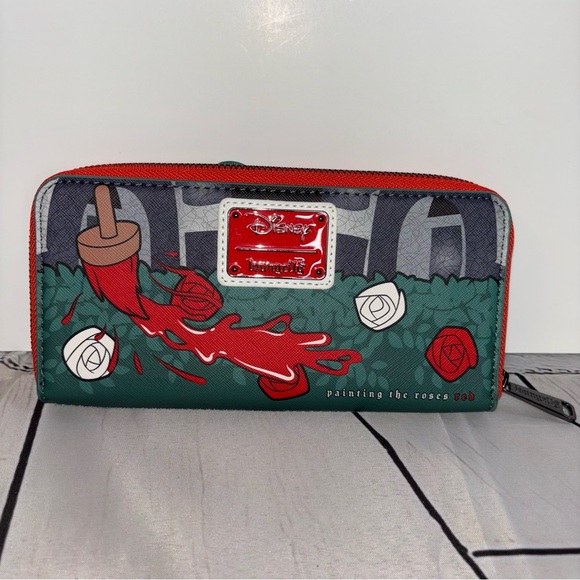 Disney Loungefly RARE Villains Queen Of Hearts Long Wallet - Picture 2 of 7